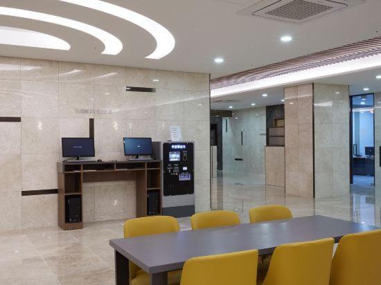 Osong H Hotel Sejong City Cheongju Dış mekan fotoğraf