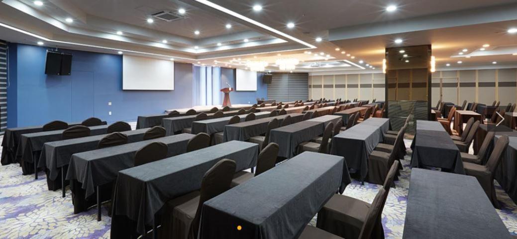 Osong H Hotel Sejong City Cheongju Dış mekan fotoğraf